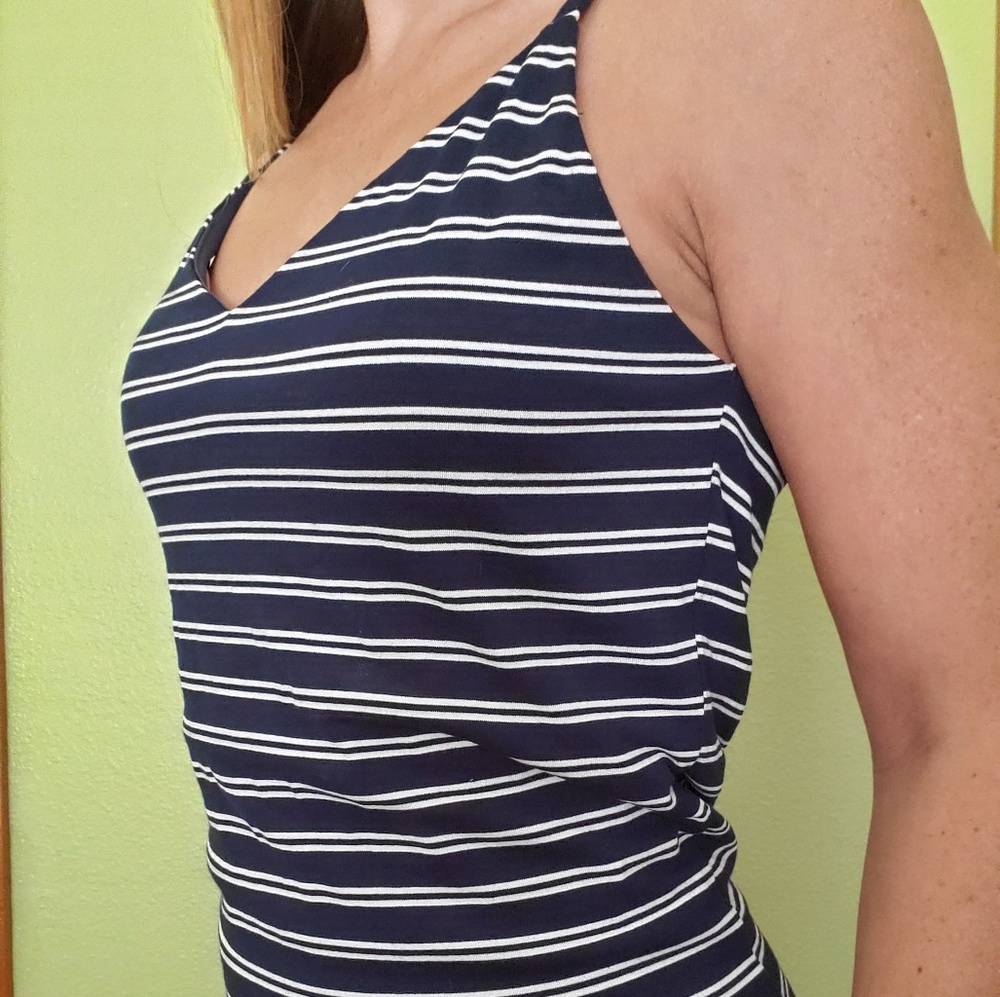 August Mist navy/white stripe top